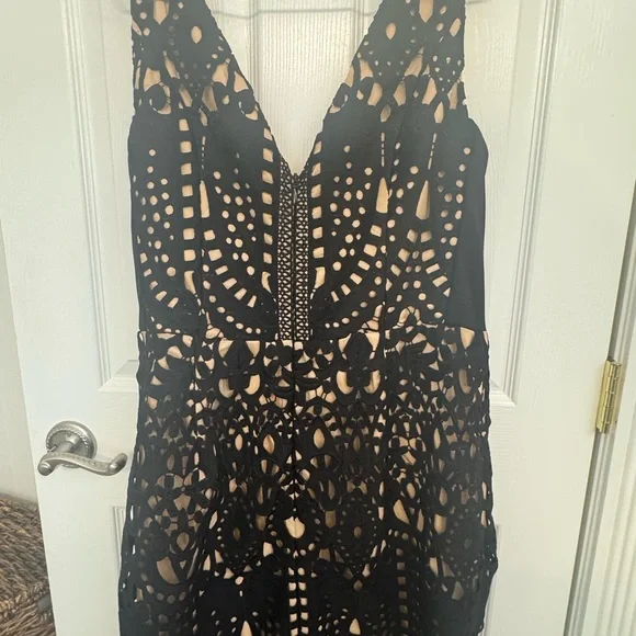 City Chic All Class Lacey overlay Black Dress Size 16 - Picture 7 of 16